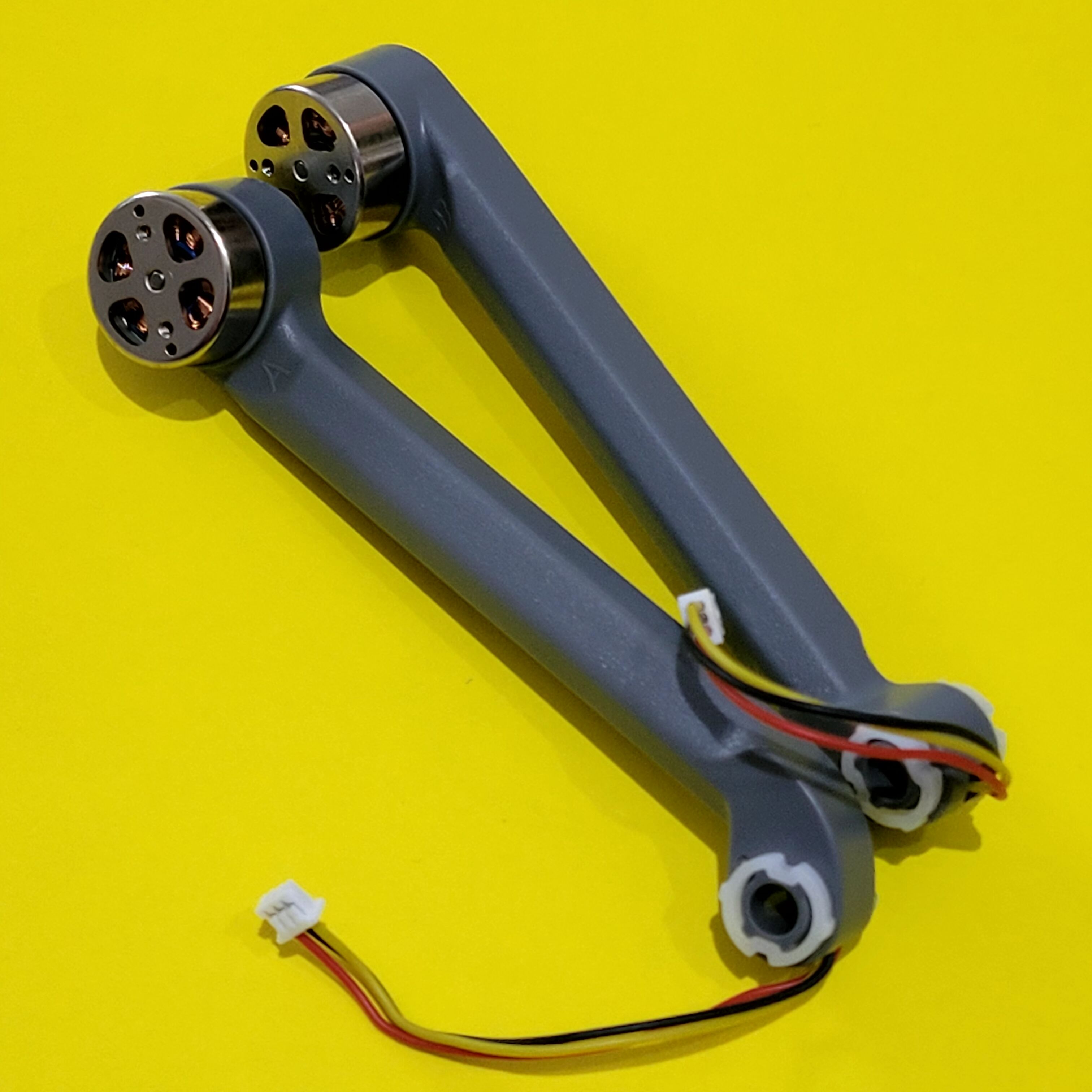ذراع محرك بدون فرشاة لطائرة GT - مراجعة Holy Stone Drone Hs720 وسعره